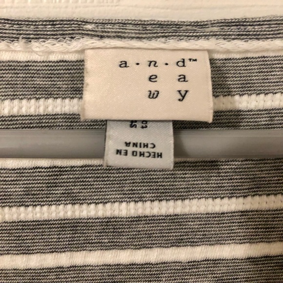 Grey & White Striped Blouse; brand: a new day; size :M - Picture 3 of 5